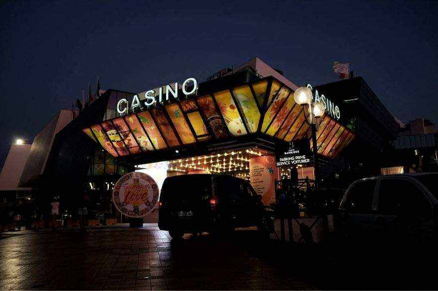 Blackjack table
